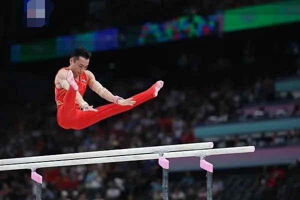 -日本体操选手实现精彩逆转，摘得银牌