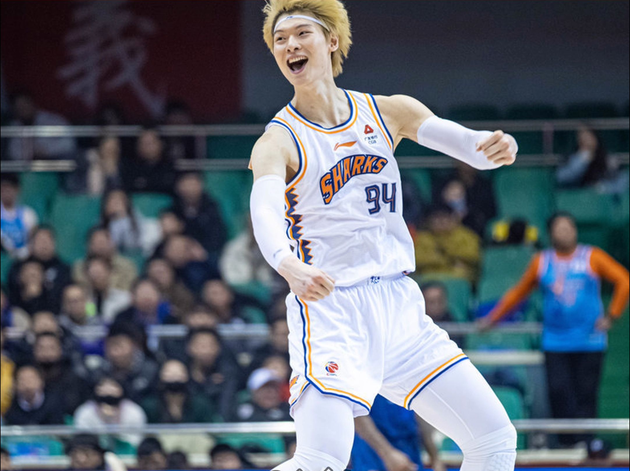 热身赛-王哲林20分张镇麟7分上海不敌浙江